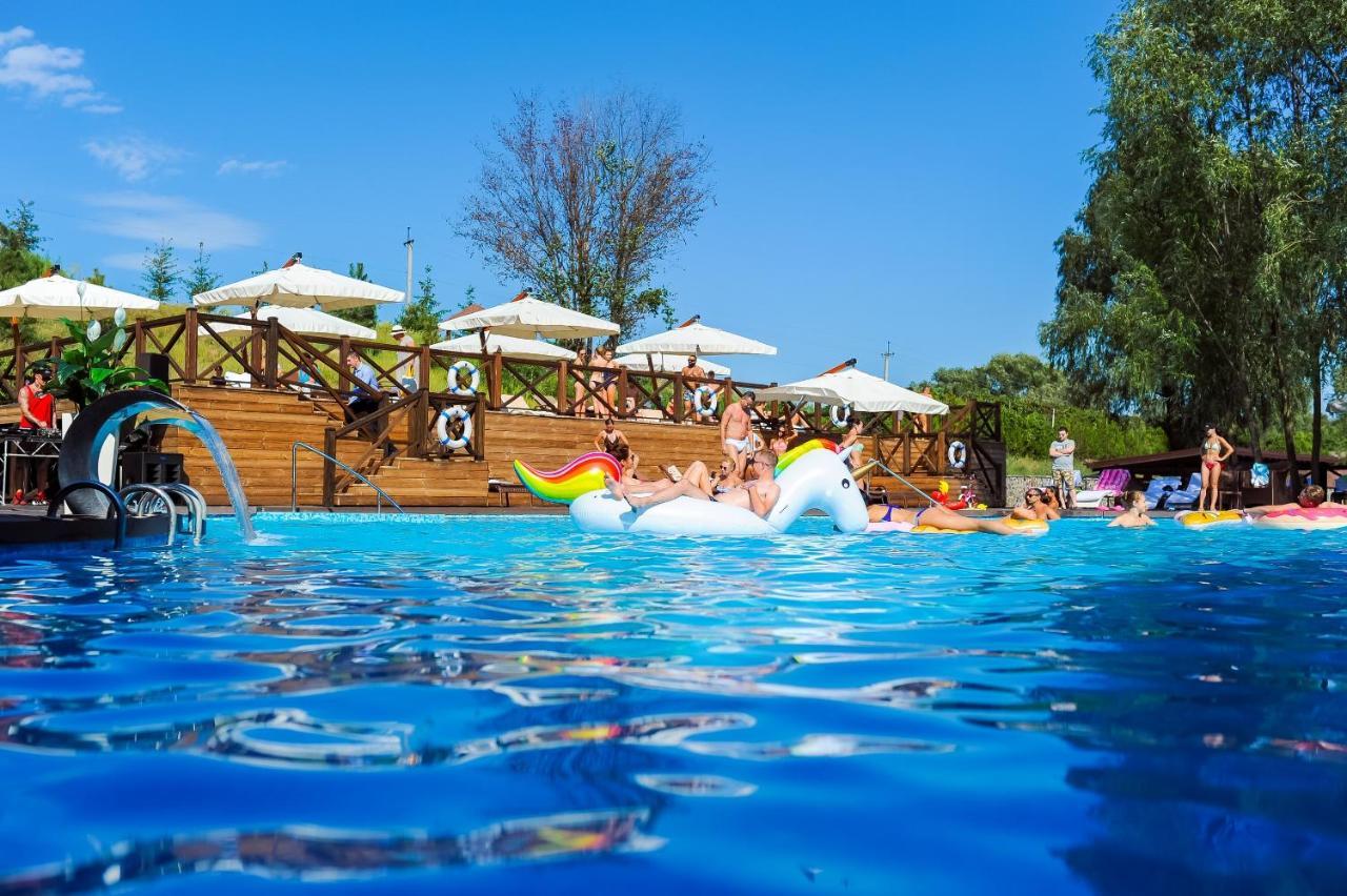 Equides Club Hotel Lesniki Luaran gambar
